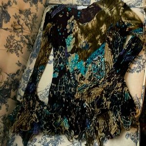 Gorgeous Alberto Malaki special occasion top. Like new condition.